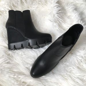 💖Bamboo wedge heeled Bootie sz 10